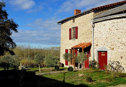 La ferme de Pomereix, Chambre d'Hôtes au Dorat