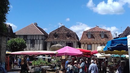 accueil en gîte ou chambre d'hôte: nature sauvage, rando,pêche, farniente, Chambre d'Hôtes à Latouille-Lentillac