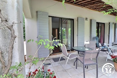 Lou Parpaillou - Gîtes De France, Chambre d'Hôtes à Éguilles