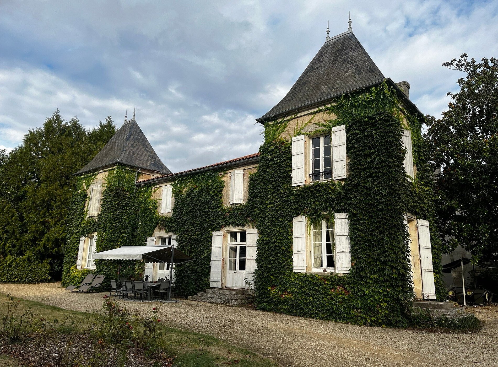 Le Logis De Ruelle, Chambre d'Hôtes à Ruelle-sur-Touvre