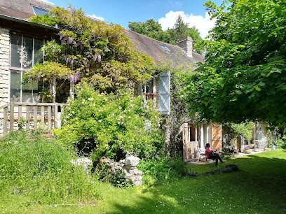 LES PRES DE GITTONVILLE, Chambre d'Hôtes à Saclas