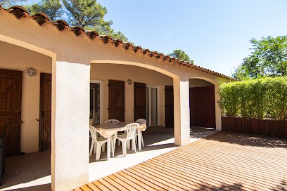 Le Mas Des Bois, Location de Vacances au Muy