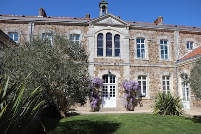Olivier's House, Chambre d'Hôtes à Mesnard-la-Barotière