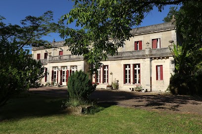 DOMAINE DE CHAMP ROSE, Chambre d'Hôtes à Montmoreau