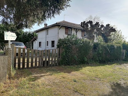le Clos du Carriou, Chambre d'Hôtes à Lesgor