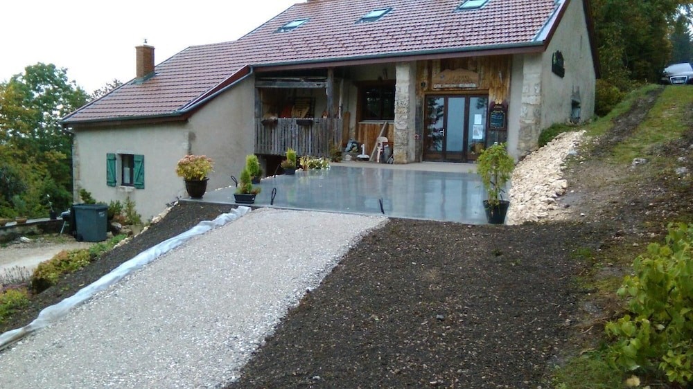 La Grange De L'Errance, Chambre d'Hôtes à Giron