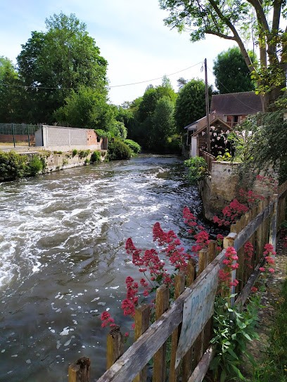La Porte A Bateaux, Location de Vacances à Ivry-la-Bataille