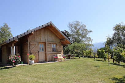 Au P'tit Chalet, Location De Vacances à Cruet
