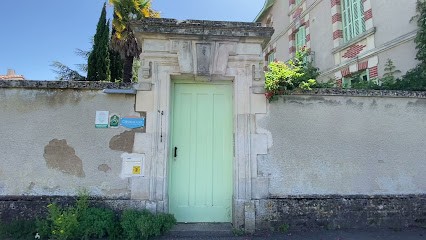 The Horizon Bed & Breakfast In Niort, Chambre d'Hôtes à Niort