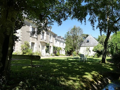 Logis Saint Aubin, Chambres D’hôtes Dans Un Parc, Entre Vignoble Et Loire, Chambre d'Hôtes à Savennières