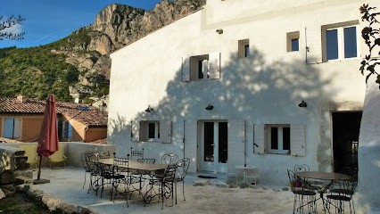 Babayaga, Chambre d'hôte Moustiers Sainte Marie, Chambre d'Hôtes à Moustiers-Sainte-Marie