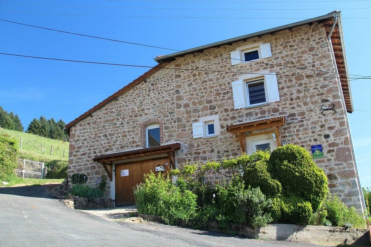 Gîte - Chambres d'hôtes AZERGUES LE PLAISIR DE VIVRE, Chambre d'Hôtes à Grandris