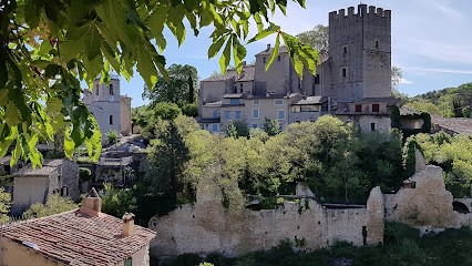 Le Gîte Du Marronnier à Esparron-de-Verdon, Location de Vacances à Esparron-de-Verdon