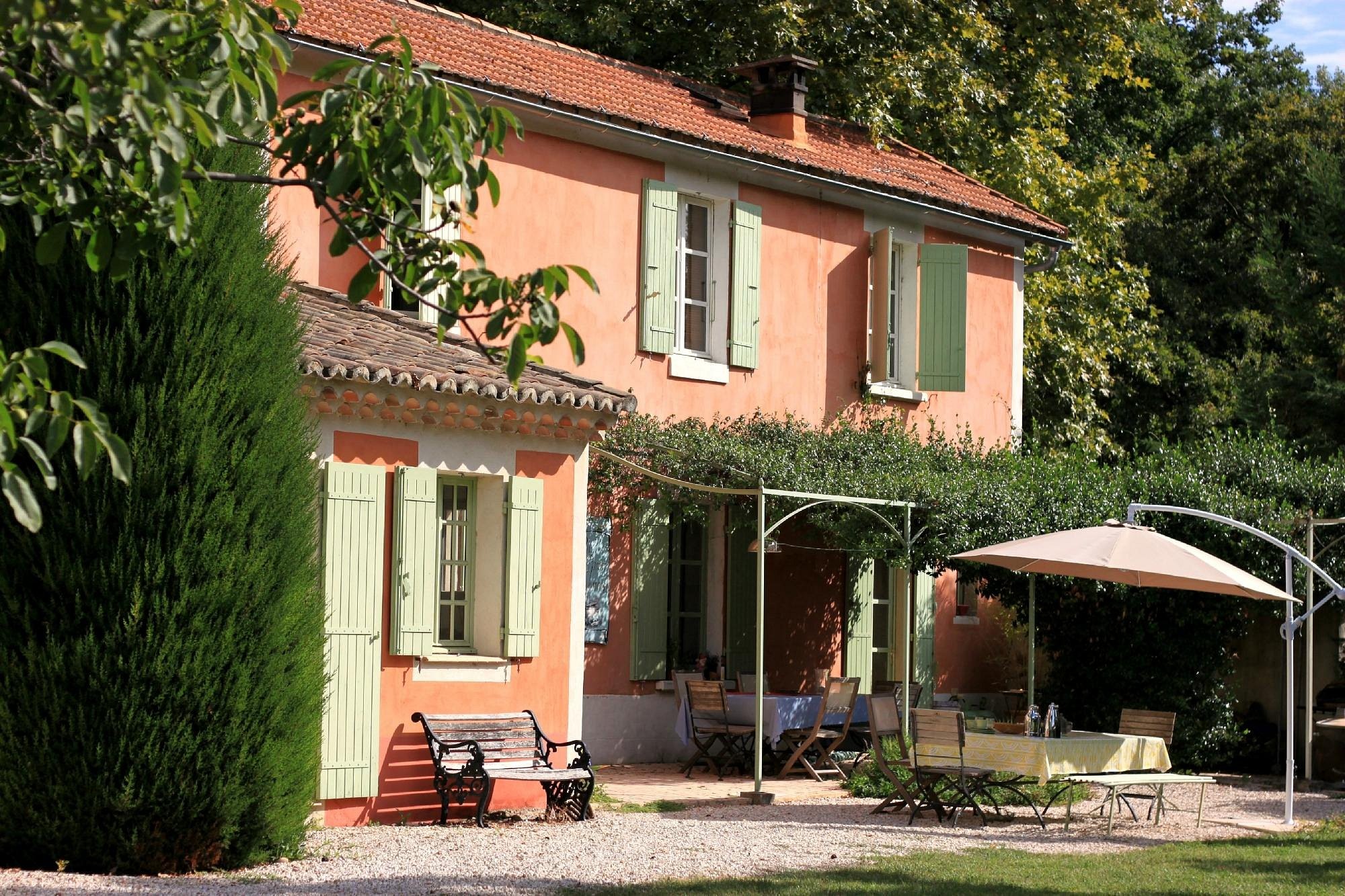 Le Pavillon Vert - B&B, Maison d'Hôtes à Vedène