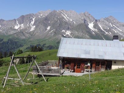 Le Mègevan Chambres D'hôtes Et Camping En Alpage, Chambre d'Hôtes à La Giettaz