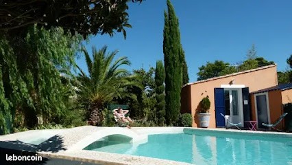Location Saisonnière Petite Villa Avec Piscine, Location de Vacances à Marseille 11