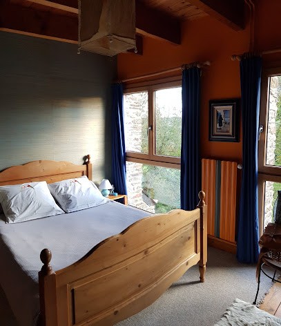 Ferme De Creac'h Gourlès - Josée & Robert Becam, Chambre d'Hôtes à Plouvorn