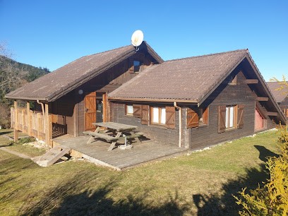 Chalet Des Boutons D'or, Location de Vacances à Gerbépal