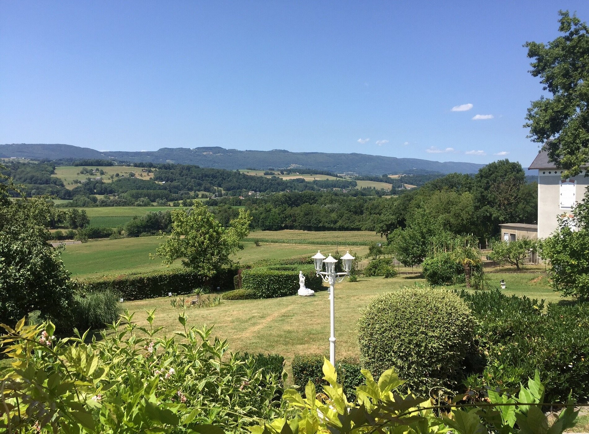Les Bruyeres Sarl, Chambre d'Hôtes à Saint-Félix