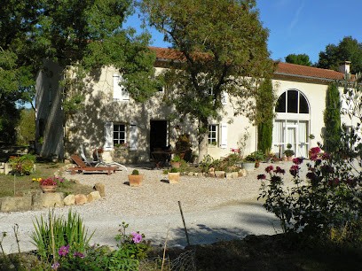Chambres d'hôtes LE PASTEILLE la ferme, Chambre d'Hôtes à Viviers-lès-Montagnes