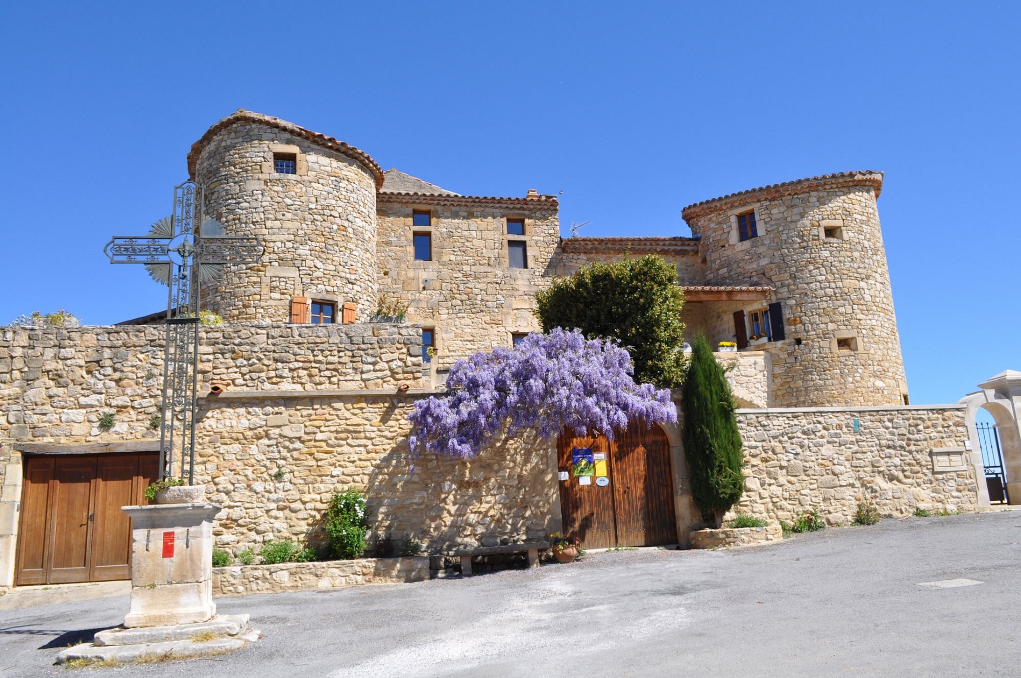 Château de Bessas, Chambre d'Hôtes à Bessas