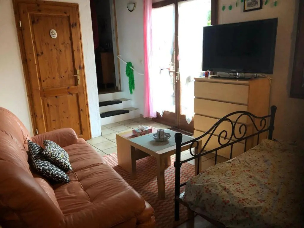 Chambre Spacieuse Dans Joli Village Alsacien, Chambre D'hôtes à Châtenois