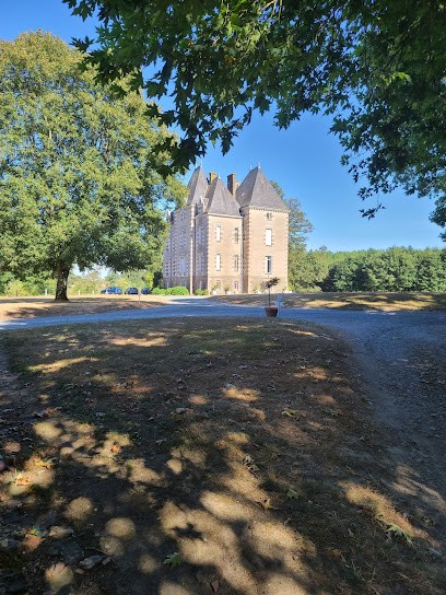 Cabanes Et Chambre à La Bernardiere, Chambre d'Hôtes à Beaupréau-en-Mauges