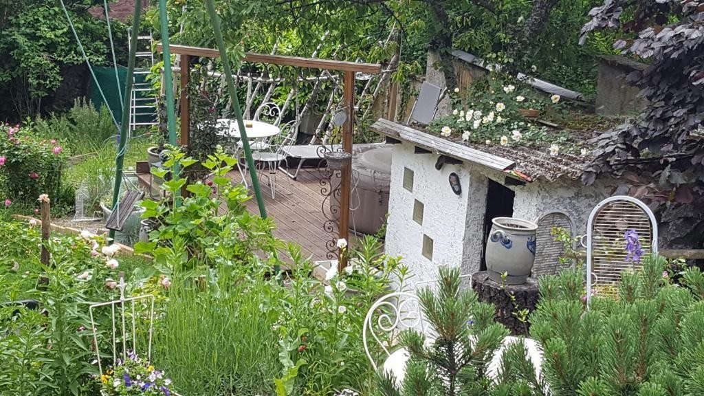 Chambres D’hôtes Les Iris, Chambre d'Hôtes à Niedermorschwihr