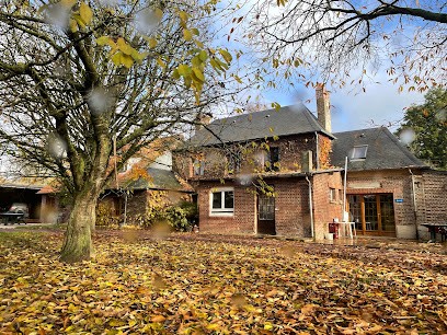 GITES SINGING BIRD, Chambre d'Hôtes à Buigny-lès-Gamaches