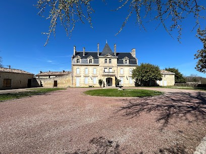 Château Julie, Chambre d'Hôtes à Asques