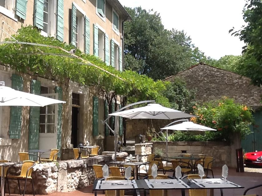 Domaine De Pradaous, Chambre d'Hôtes à Reillanne