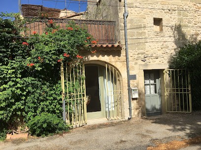 Location Saisonnière à Côté D'Uzès, Chambre d'Hôtes à Sanilhac-Sagriès