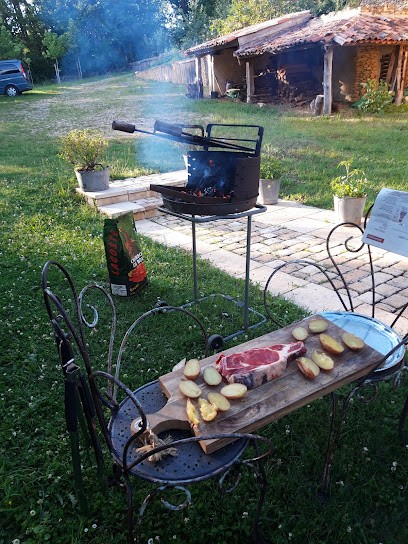 Chambre Et Petit Déjeuner En Dordogne Périgord Noir, Chambre d'Hôtes au Buisson-de-Cadouin