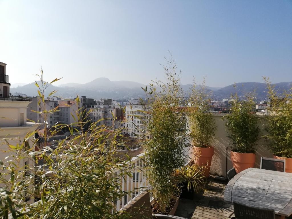Monts Dôme, Chambre d'Hôtes à Clermont-Ferrand