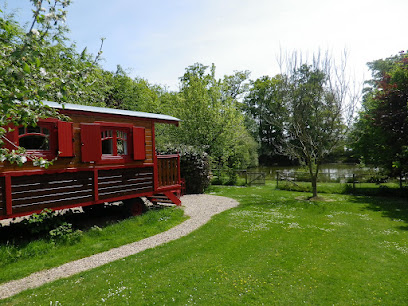 Les Roulottes De La Caroline, Chambre D'hôtes à Saint-Gilles-de-la-Neuville