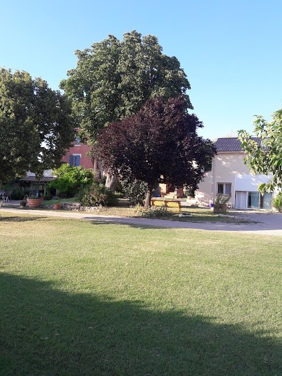 Chambres d'hotes et gite rural domaine de Pigette à Gréoux les Bains, Chambre d'Hôtes à Gréoux-les-Bains