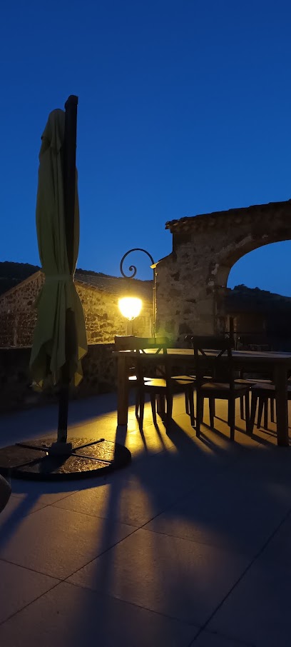 La Tour Noble Chambre D'hôtes à Saint-Saturnin