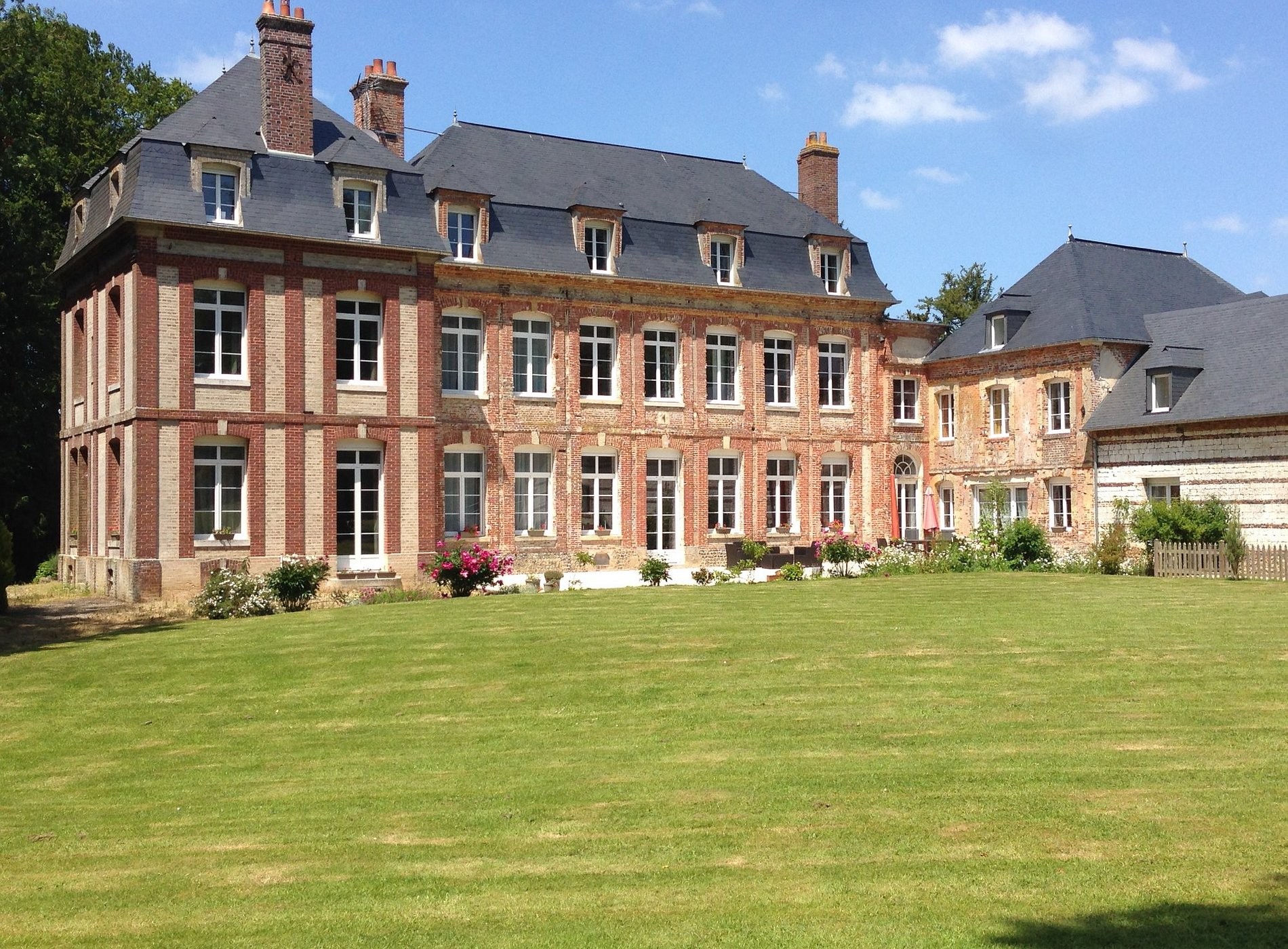 Les Chambres du Chateau de Grèges, Maison d'Hôtes à Grèges