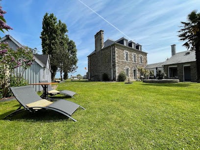Manoir de la Salmonière, Chambre d'Hôtes au Vivier-sur-Mer