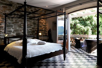 La Villa Du Plageron Maison D’hôtes De Charme Pieds Dans L Eau Golfe De St Tropez, Chambre d'Hôtes à Rayol-Canadel-sur-Mer