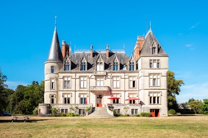 Le Château du Boisrenault, Chambre d'Hôtes à Buzançais