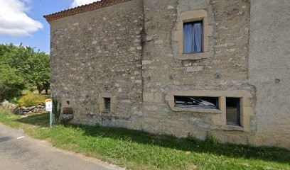 Gîte Du Mas De Ratier, Location de Vacances à Mouzieys-Panens