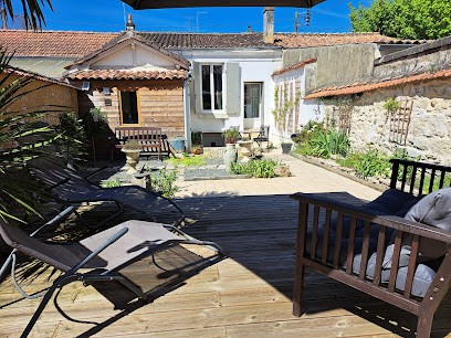 Villa des Thermes, Location de Vacances à Saint-Jean-d'Angély