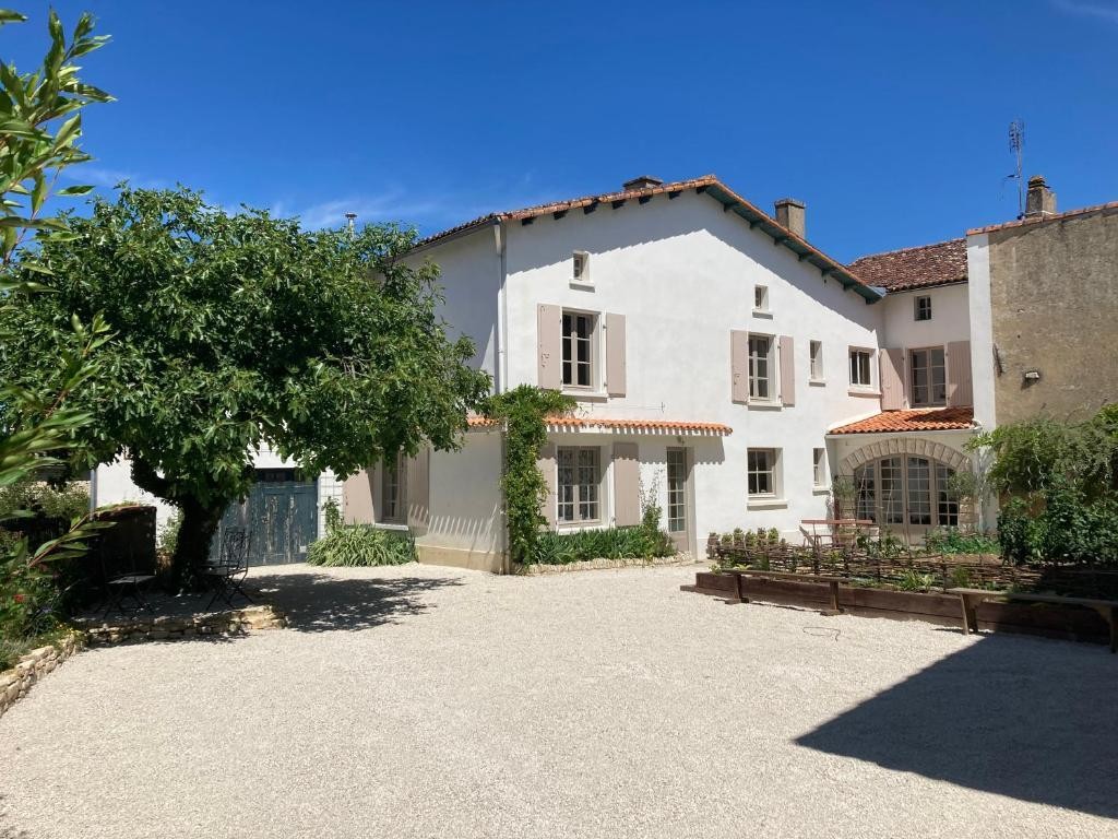 No12, Chambre d'Hôtes à Cellettes