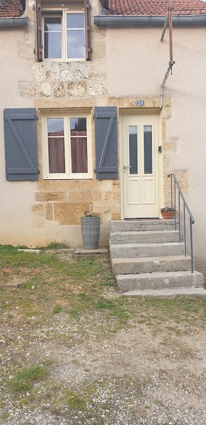 Chez Émile, Chambre d'Hôtes à Humes-Jorquenay