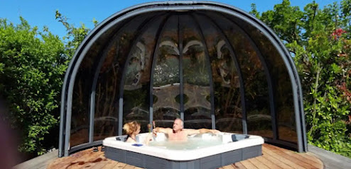 Chez Jacques : Appartement De Vacances 2 Pers, Haut De Gamme Avec Spa, Sauna Et Salle De Sport Dans L'isère Location De Vacances à Heyrieux