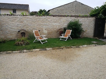 Le p'tit gîte, Location de Vacances à Cuhon