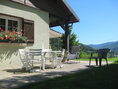 Appartement "Les Maillots", Location De Vacances à Jougne