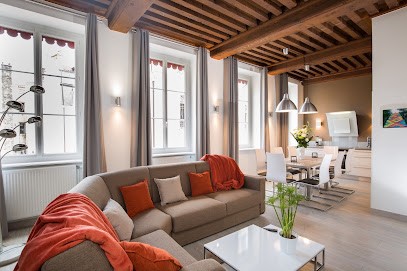 LYON COSY STAY, Location de Vacances à Lyon 01