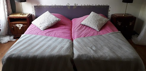 La Maison du Naturaliste, Chambre d'Hôtes à Langon